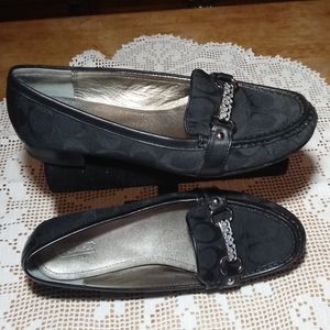 VINTAGE COACH EILEEN BLACK SIGNATURE LOAFERS 10B
